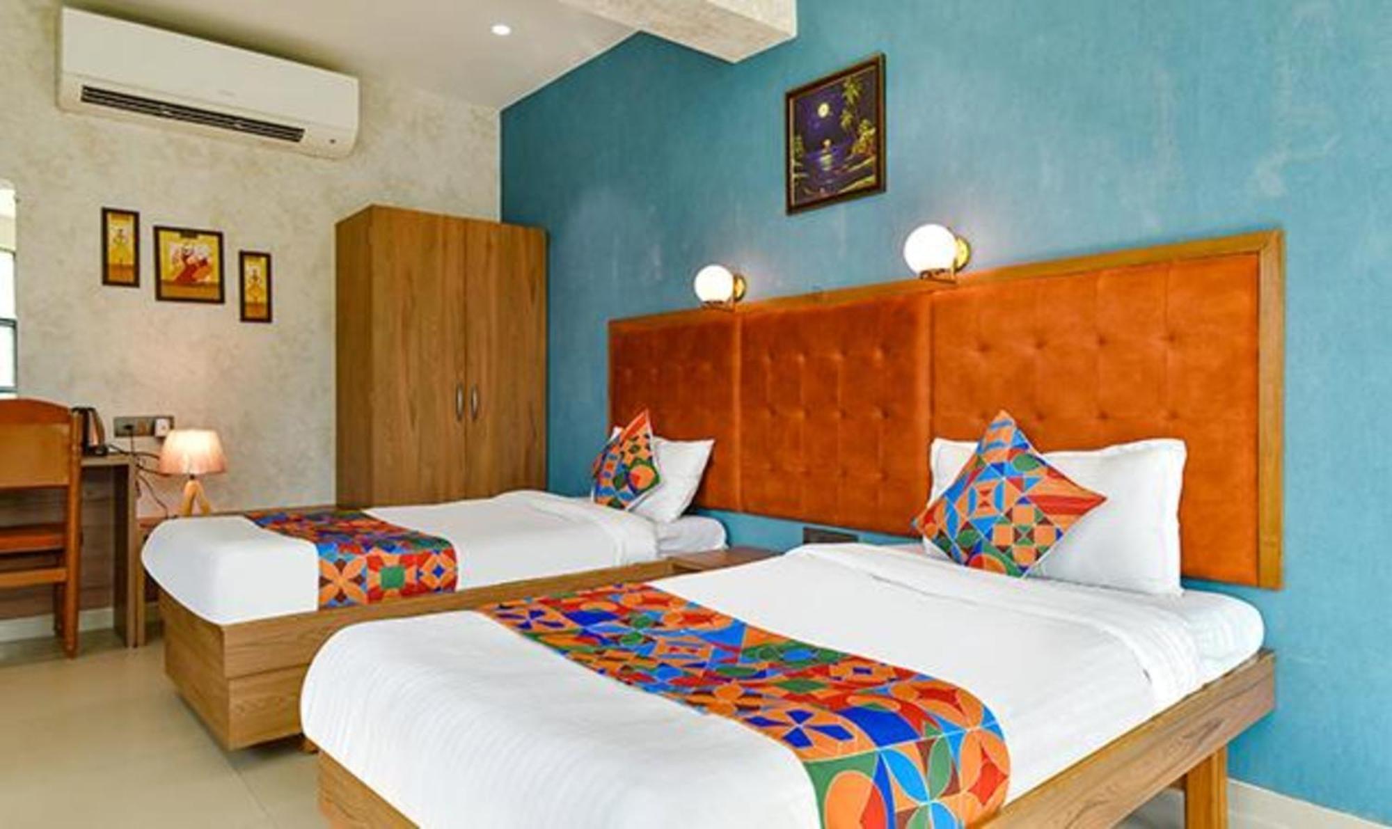Fabhotel Siddharth Corporate - Vavol, Гандинагар Экстерьер фото