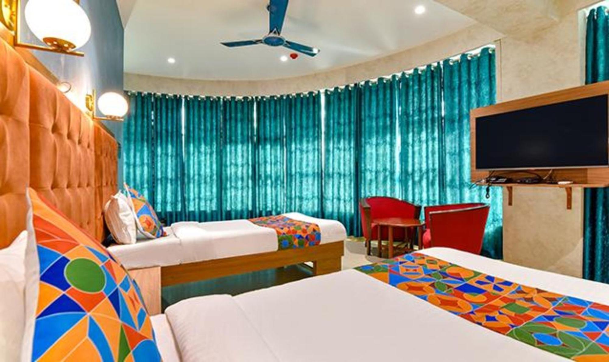 Fabhotel Siddharth Corporate - Vavol, Гандинагар Экстерьер фото
