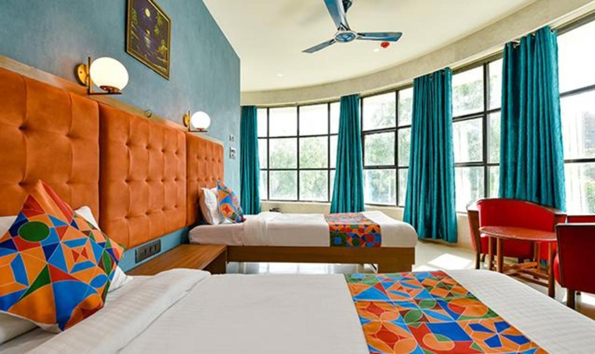 Fabhotel Siddharth Corporate - Vavol, Гандинагар Экстерьер фото