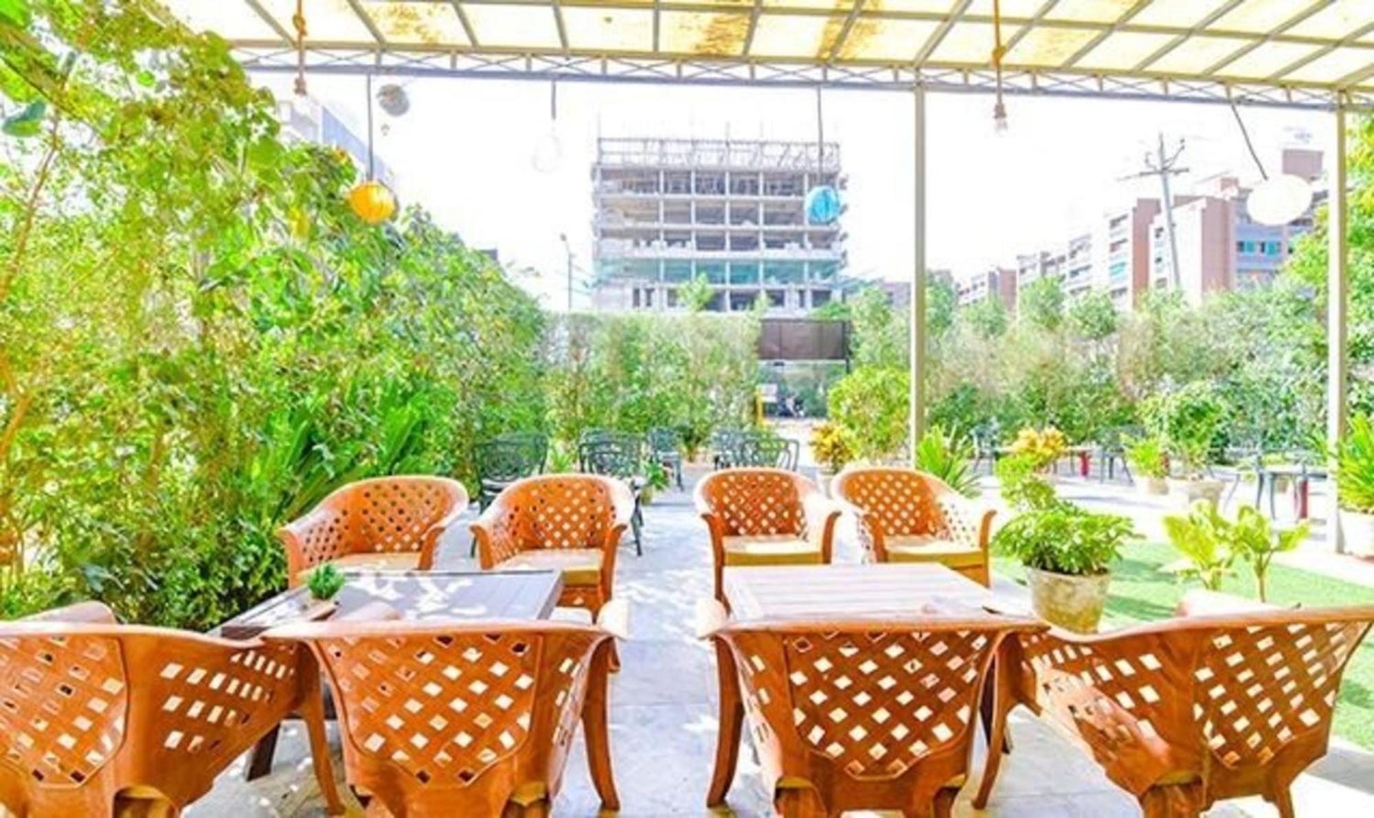 Fabhotel Siddharth Corporate - Vavol, Гандинагар Экстерьер фото